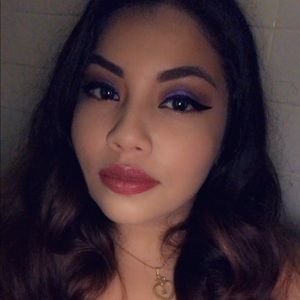 Meet your Posher, Celeste